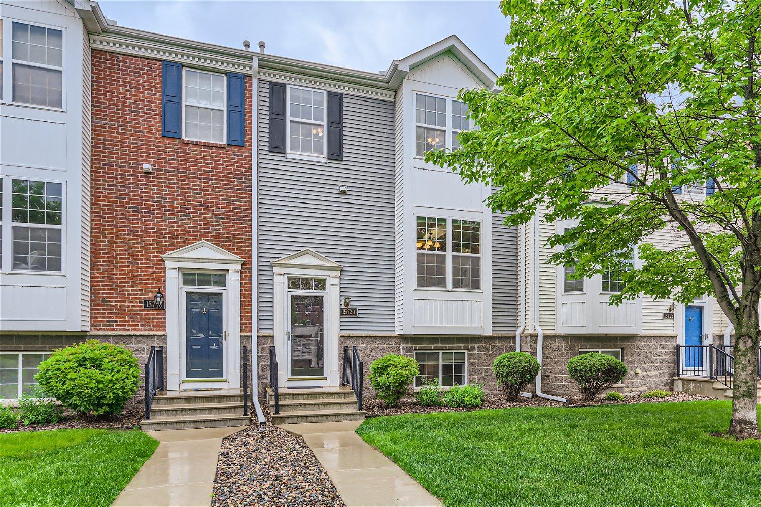 15720 Fox Circle