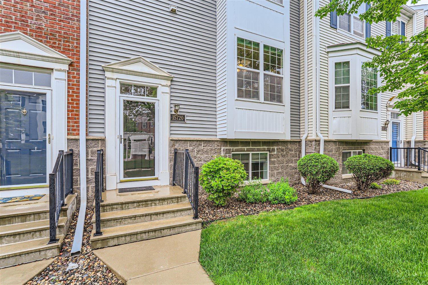 15720 Fox Circle