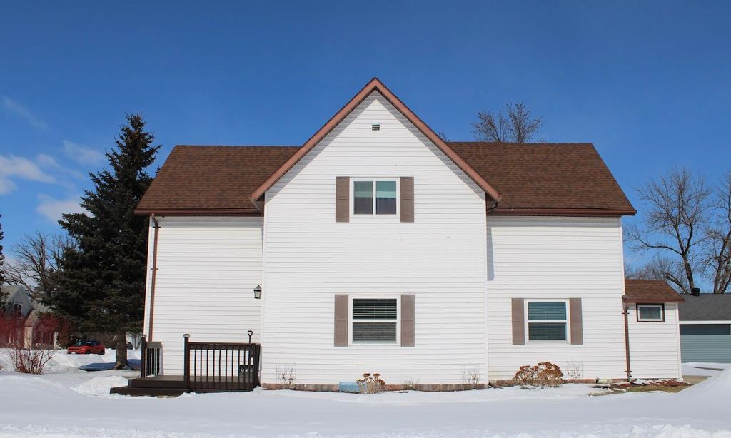 Photo of 622 Saint Paul Avenue S, Thief River Falls, MN 56701 (MLS # 7039058)