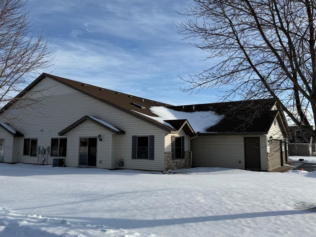Photo of 811 Stonehaven Path, Milaca, MN 56353 (MLS # 7006749)