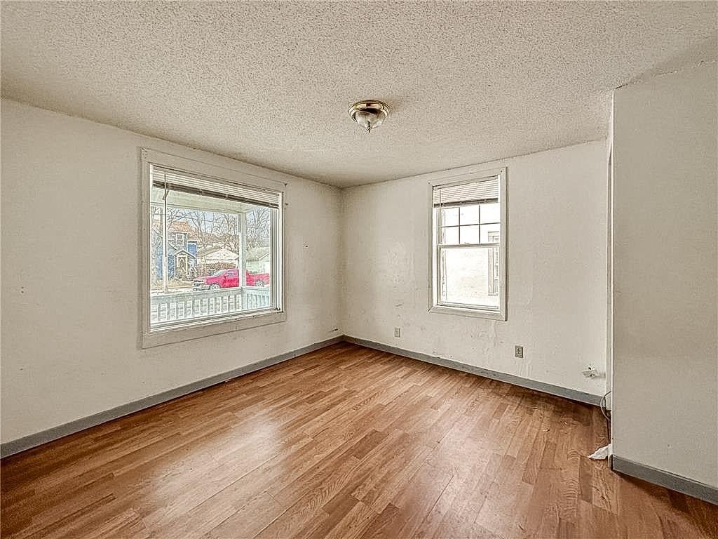 309 3rd Avenue SW