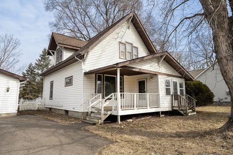 Photo of 1763 9th Street, White Bear Lake, MN 55110 (MLS # 7000092)