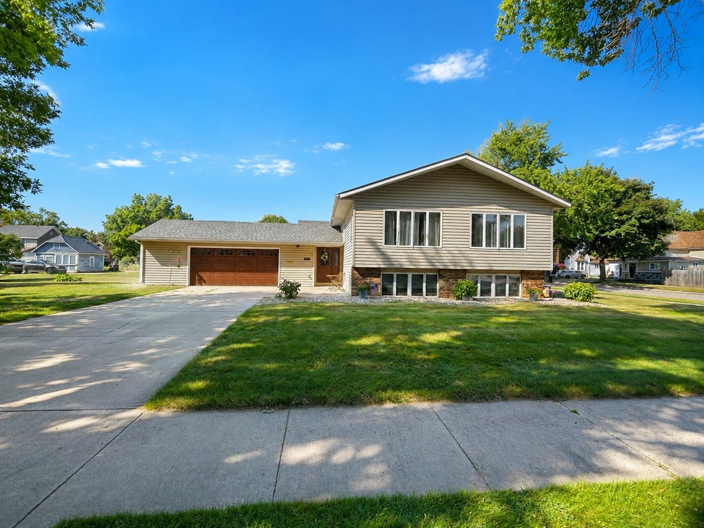 Photo of 510 12th Street, Windom, MN 56101 (MLS # 7129826)