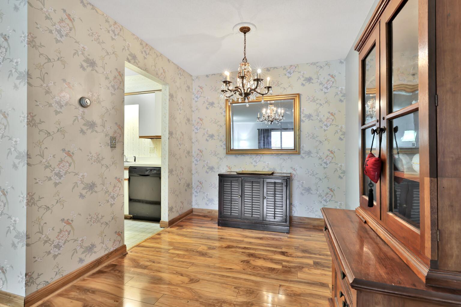 2220 Midland Grove Road 206