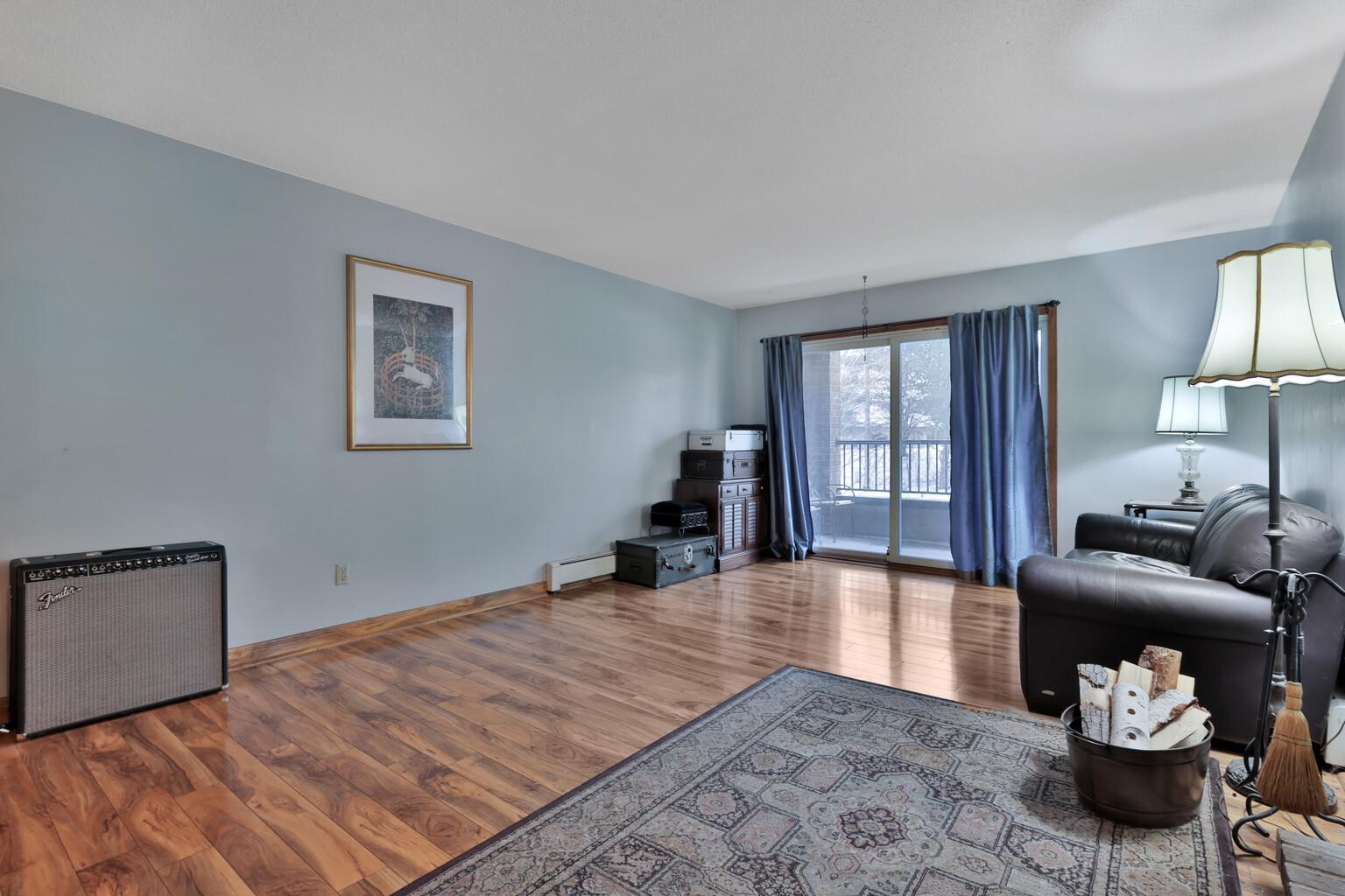 2220 Midland Grove Road 206