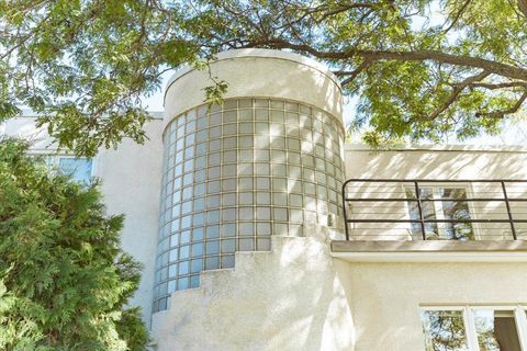 1800 E Shore Drive Maplewood MN 55109