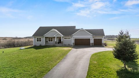 4 170th Street River Falls WI 54022