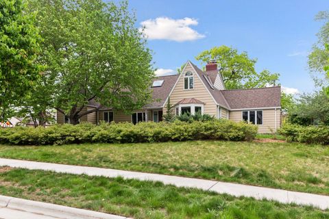 1215 Eleanor Avenue Saint Paul MN 55116