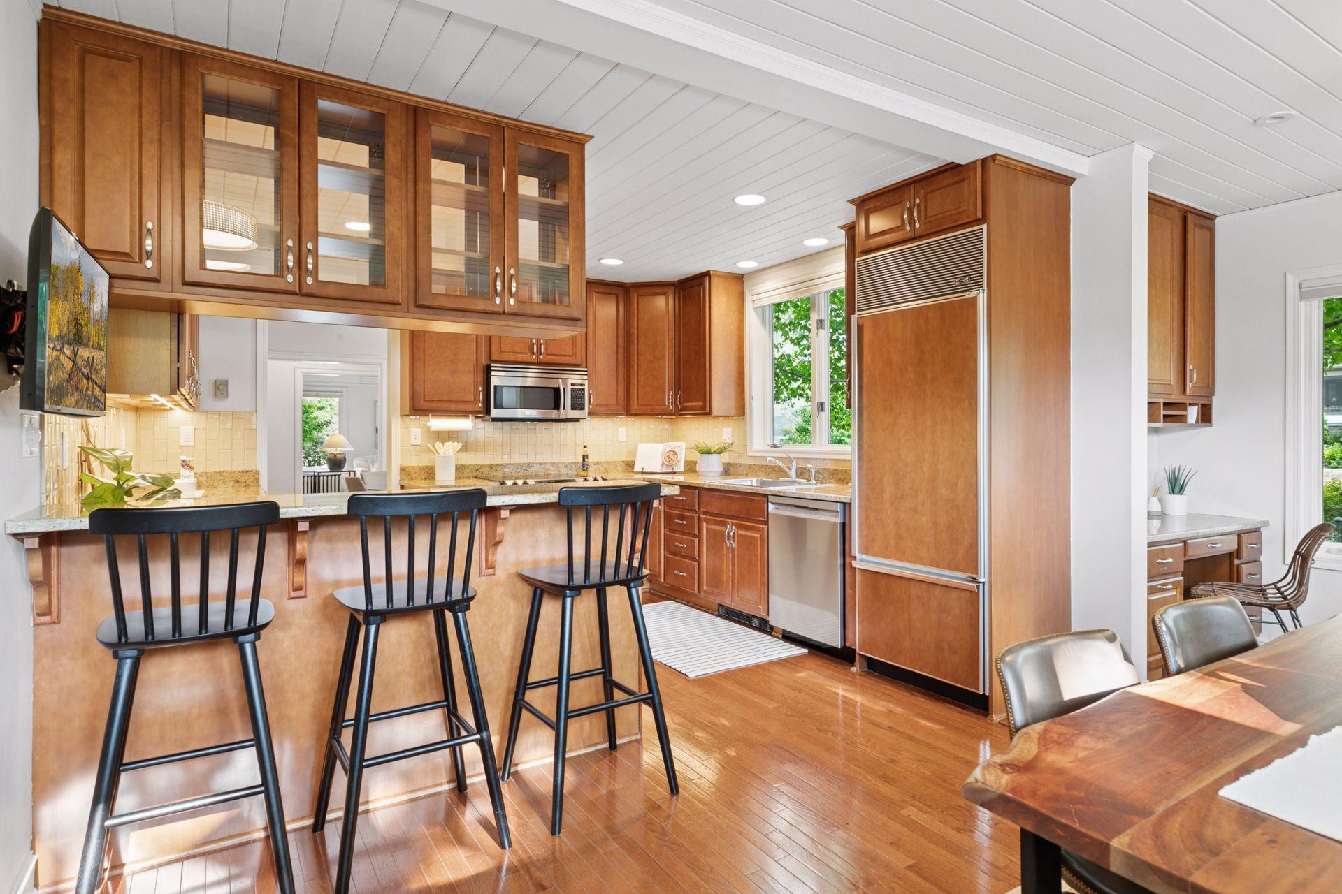 1215 Eleanor Avenue