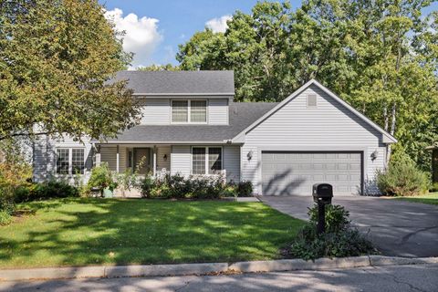 212 Interlachen Road Burnsville MN 55306