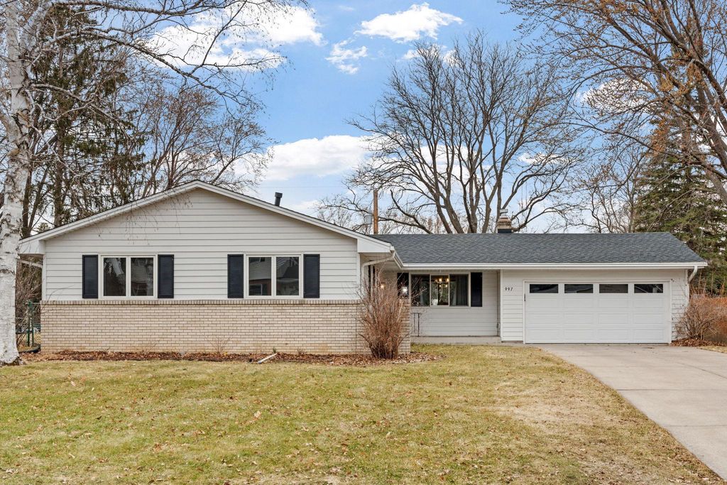 Photo of 997 Carlton Drive, Shoreview, MN 55126 (MLS # 7035577)