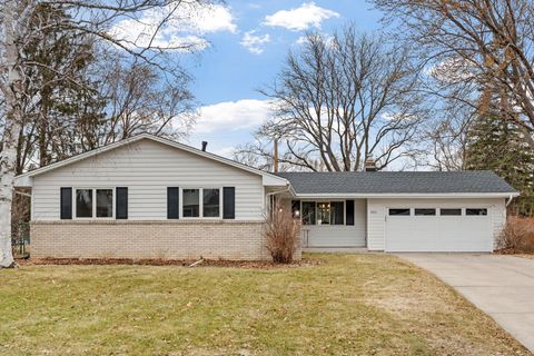 997 Carlton Drive Shoreview MN 55126