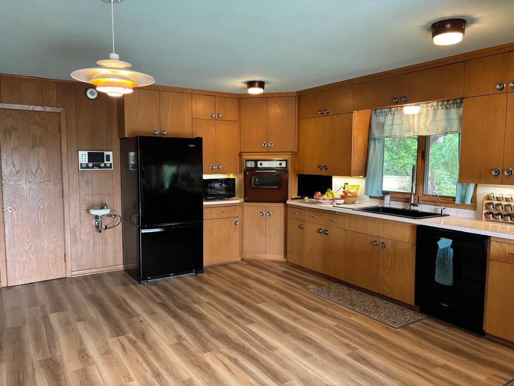 Photo of 1472 Bridgeview Avenue, Eagan, MN 55121 (MLS # 7119488)