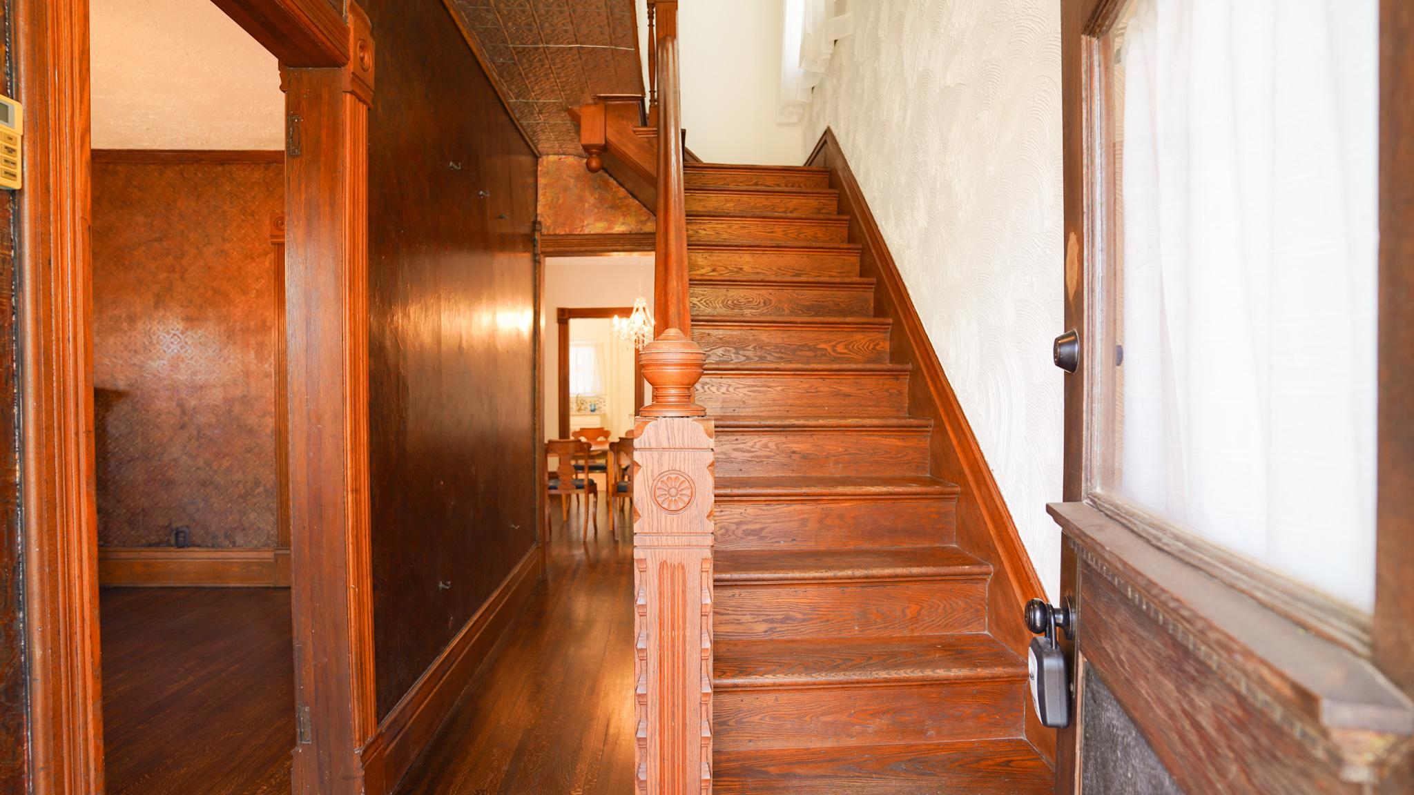 63 Lawson Avenue W