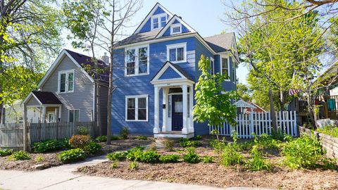 63 Lawson Avenue W Saint Paul MN 55117