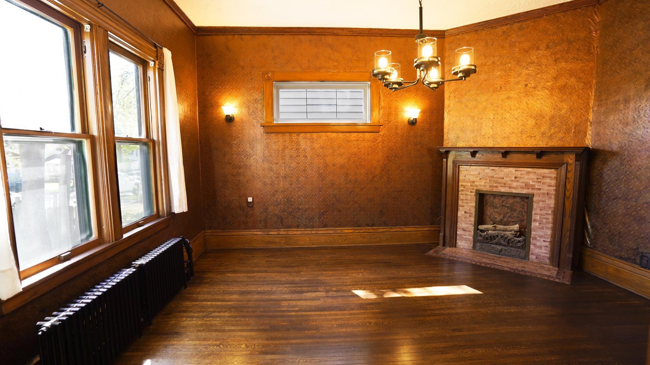 63 Lawson Avenue W