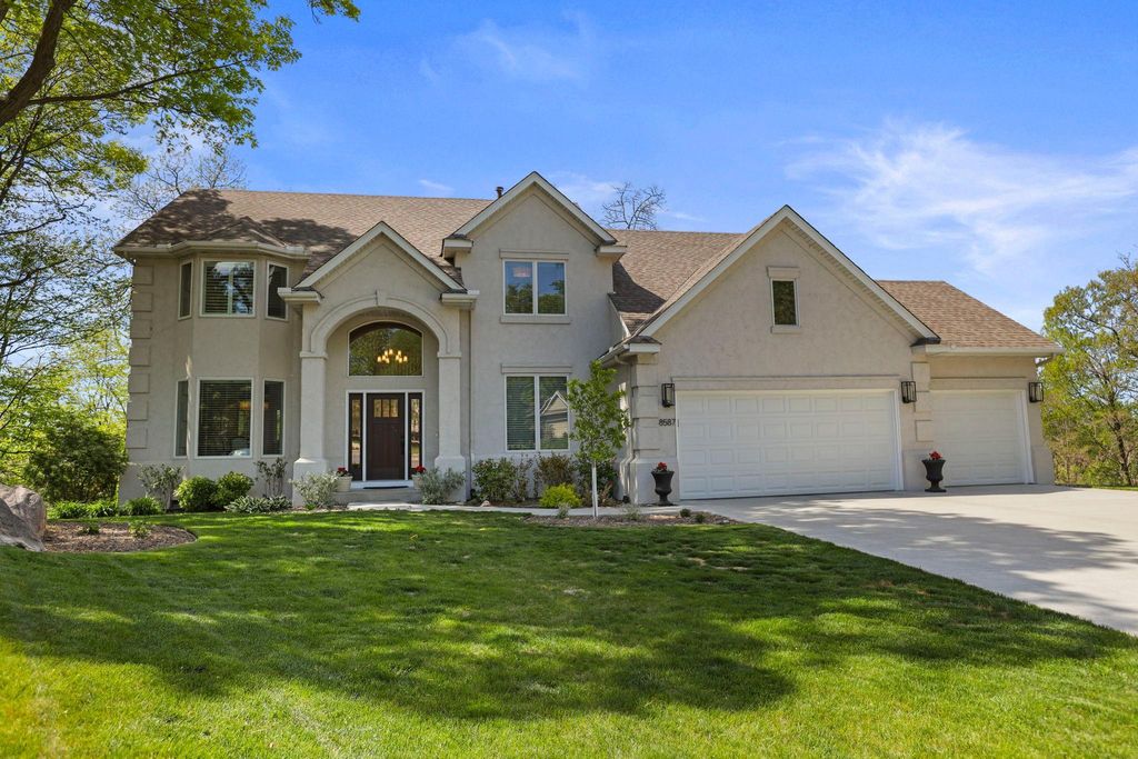Photo of 8587 Summit Oaks DR, Savage, MN 55378 (MLS # 7068526)