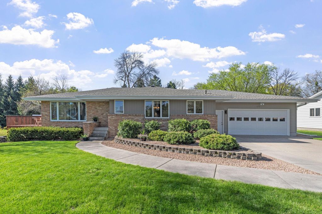 Photo of 616 Elm Avenue SE, Montgomery, MN 56069 (MLS # 7063454)
