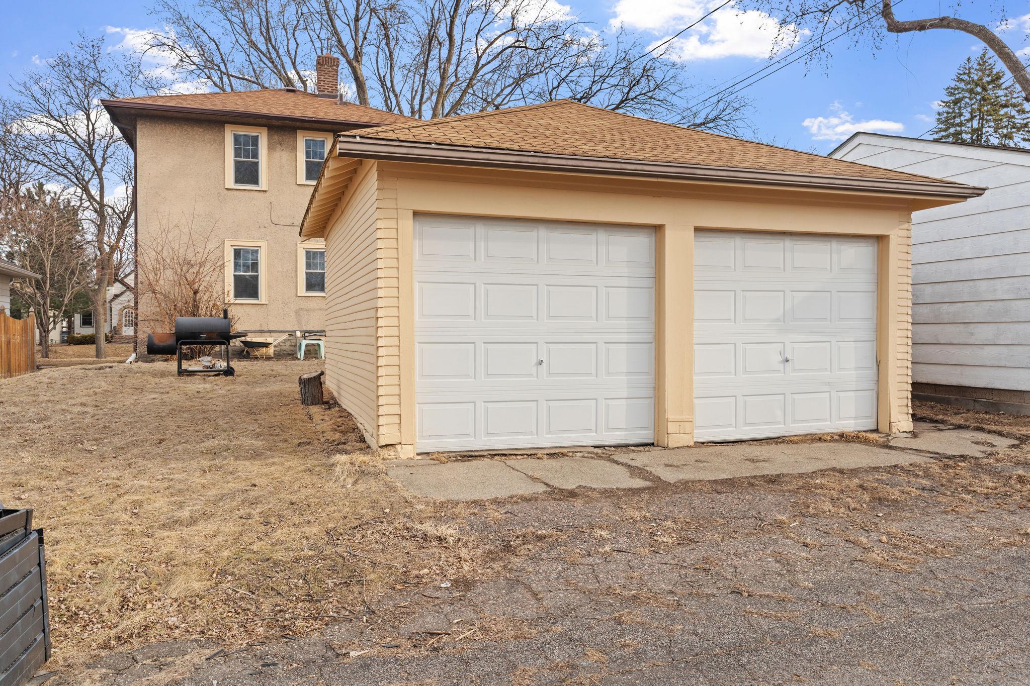 2196 Eleanor Avenue