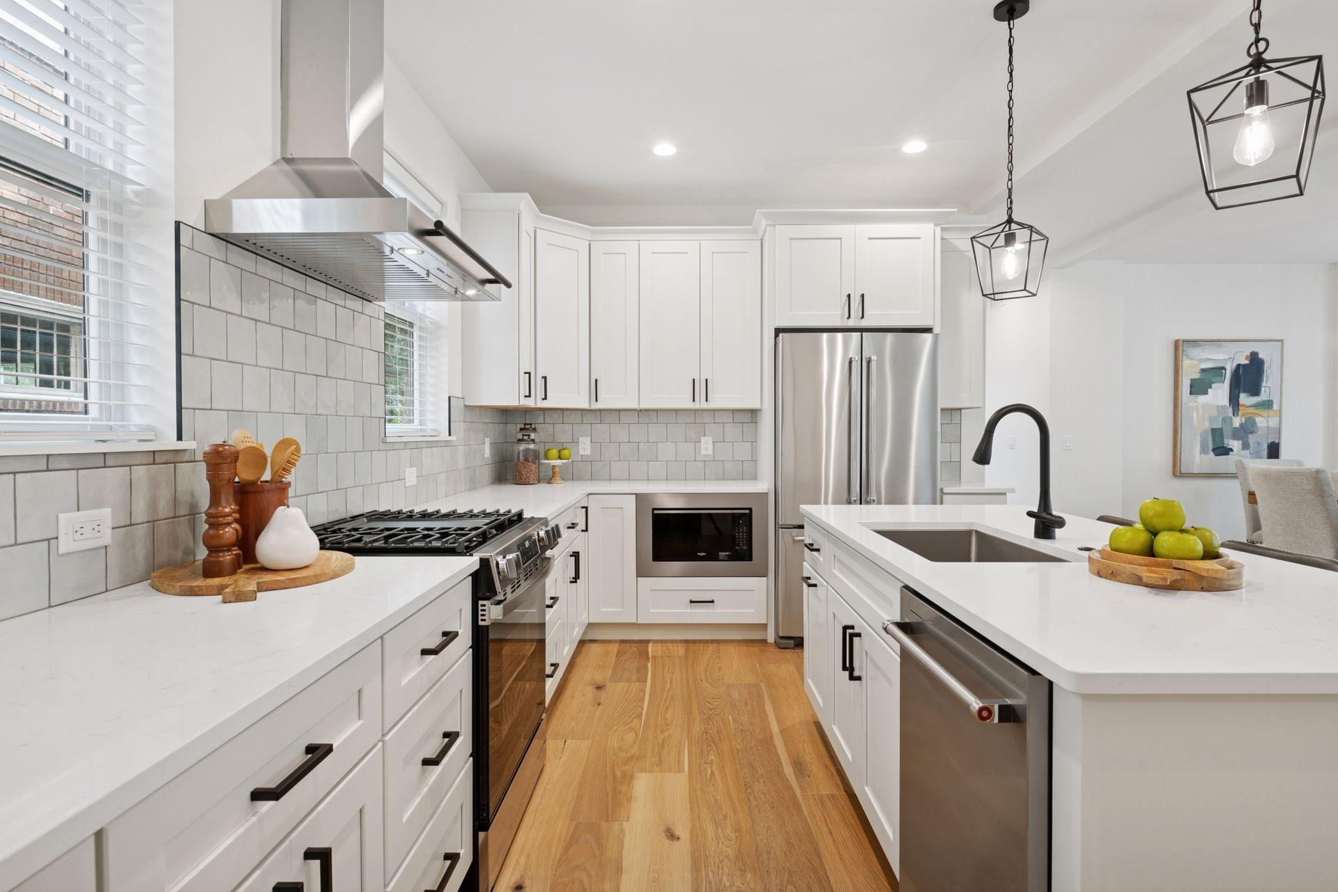 3428 Pillsbury Avenue S