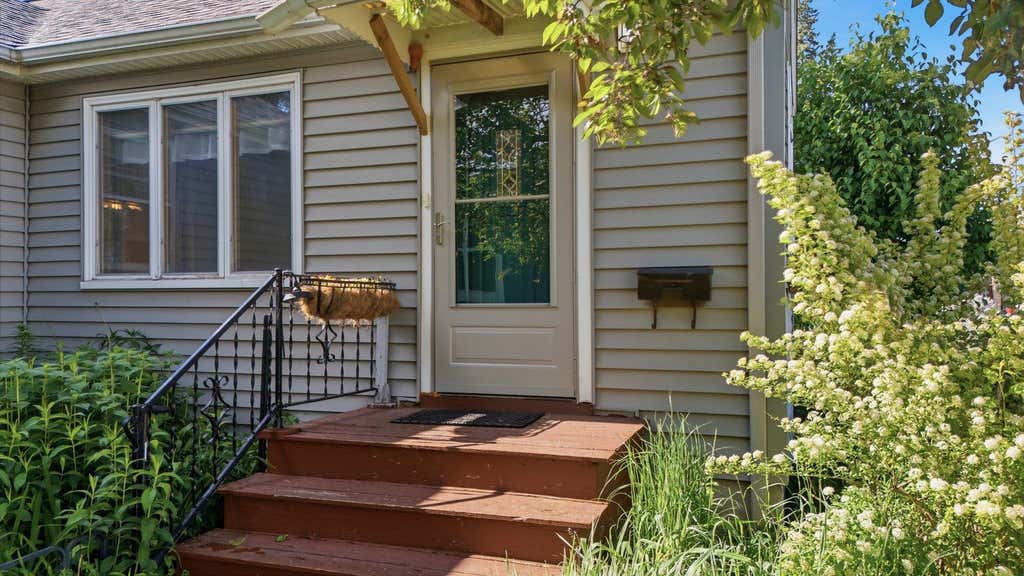 Photo of 27 17th Street, Cloquet, MN 55720 (MLS # 7100355)