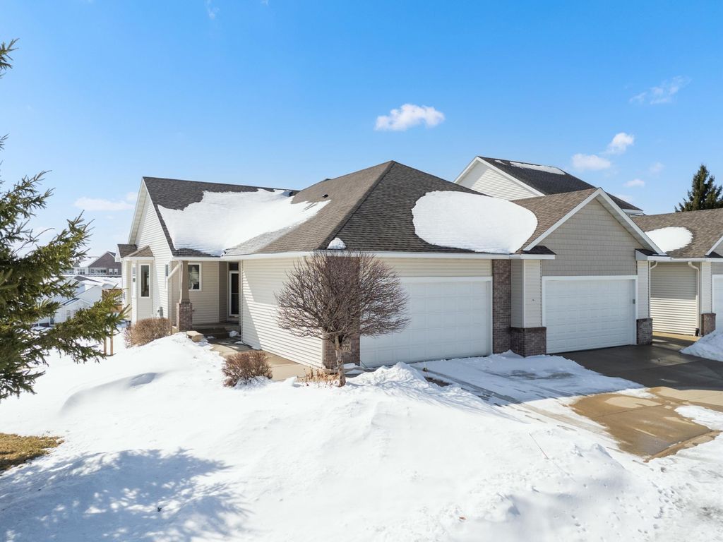 Photo of 5777 Dogwood Court NW, Rochester, MN 55901 (MLS # 7036798)