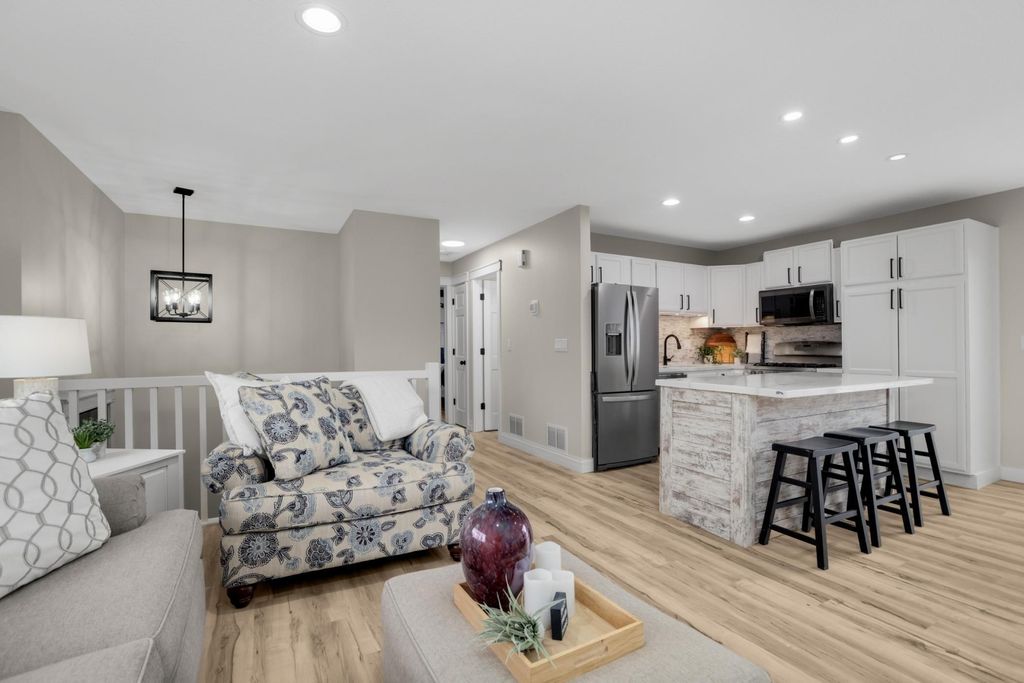 Photo of 2645 15th Avenue E, North Saint Paul, MN 55109 (MLS # 6815398)