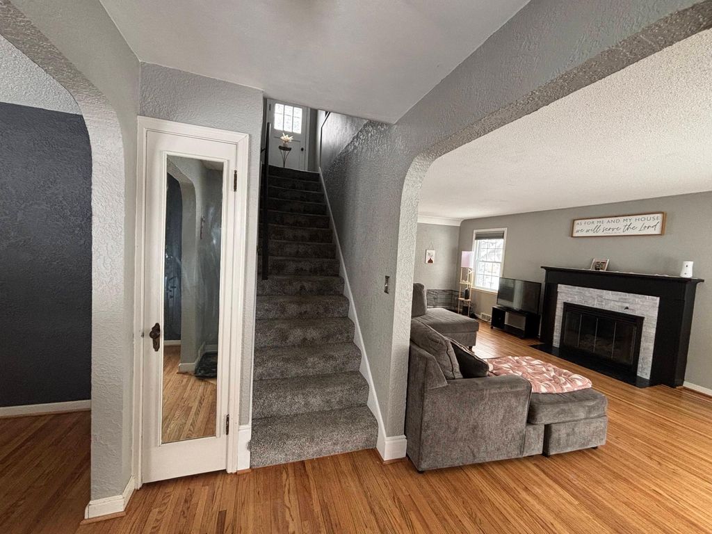 Photo of 520 N 9th Street, Montevideo, MN 56265 (MLS # 7012450)