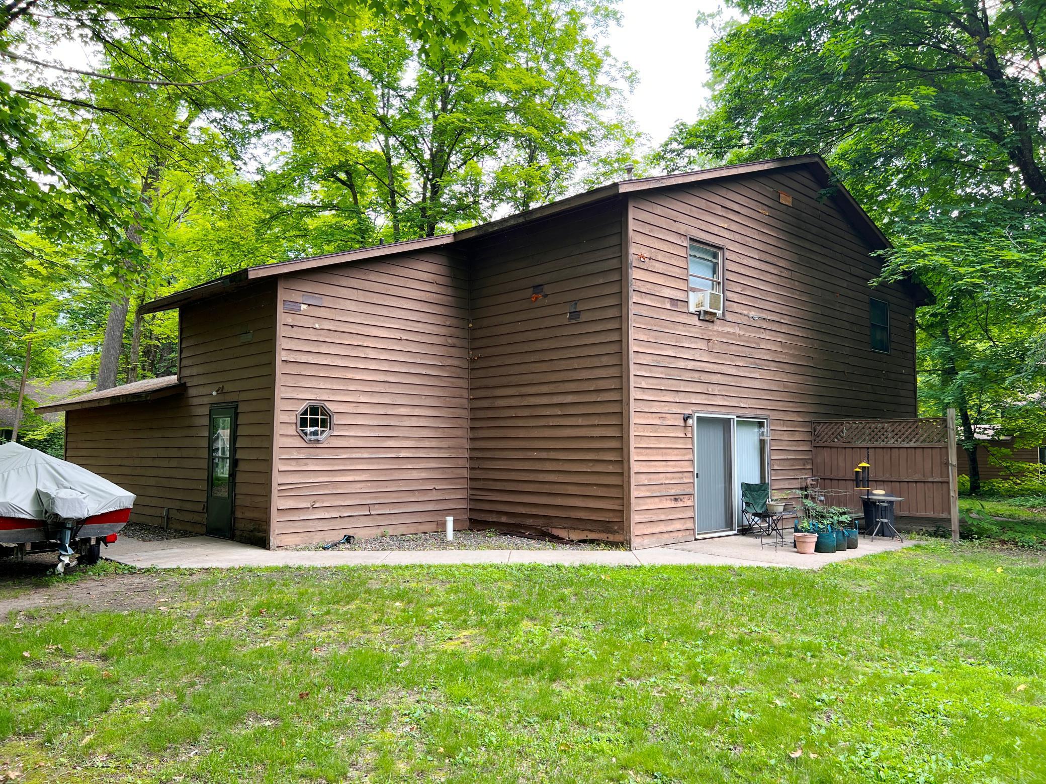 5019/5021 & 5041/5043 Ojibwa Road
