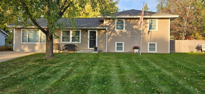 Photo 1 of 77 — 10416 Arrowhead Street NW, Coon Rapids, MN 55433