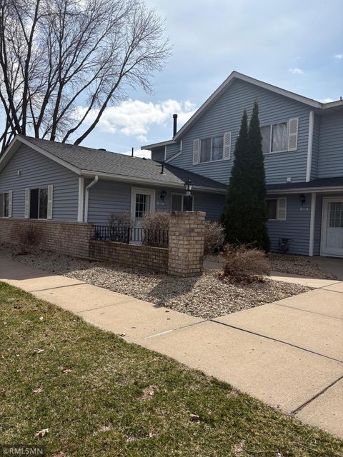 1202 W Royal Oaks Drive Shoreview MN 55126