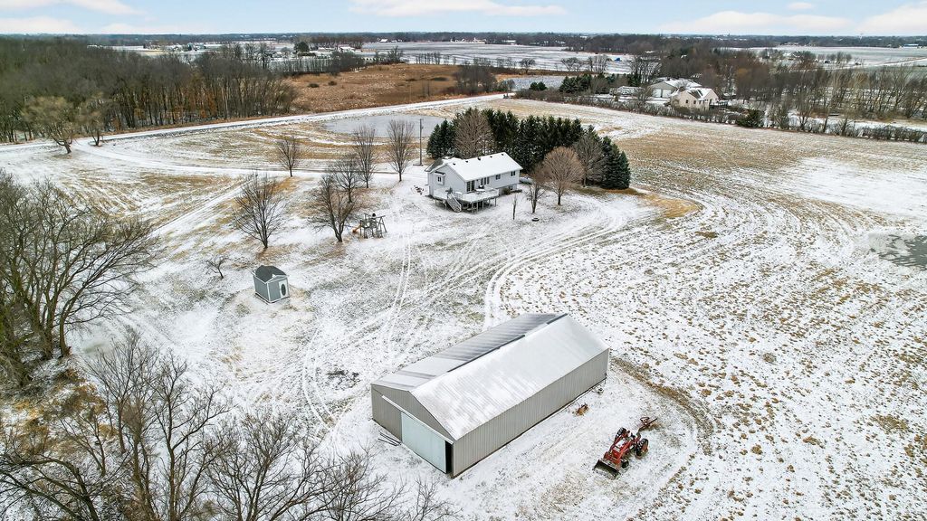 Photo of 8210 Dempsey Avenue SW, Waverly, MN 55390 (MLS # 7032818)