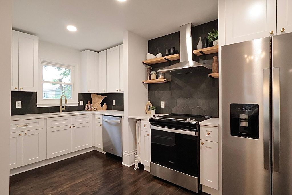 Photo of 1711 Selby Avenue, Saint Paul, MN 55104 (MLS # 7052113)