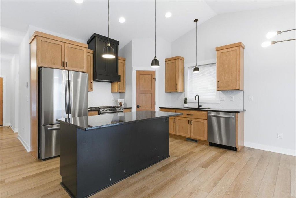 Photo of 1962 Hadley Hills Drive NE, Rochester, MN 55906 (MLS # 7006294)