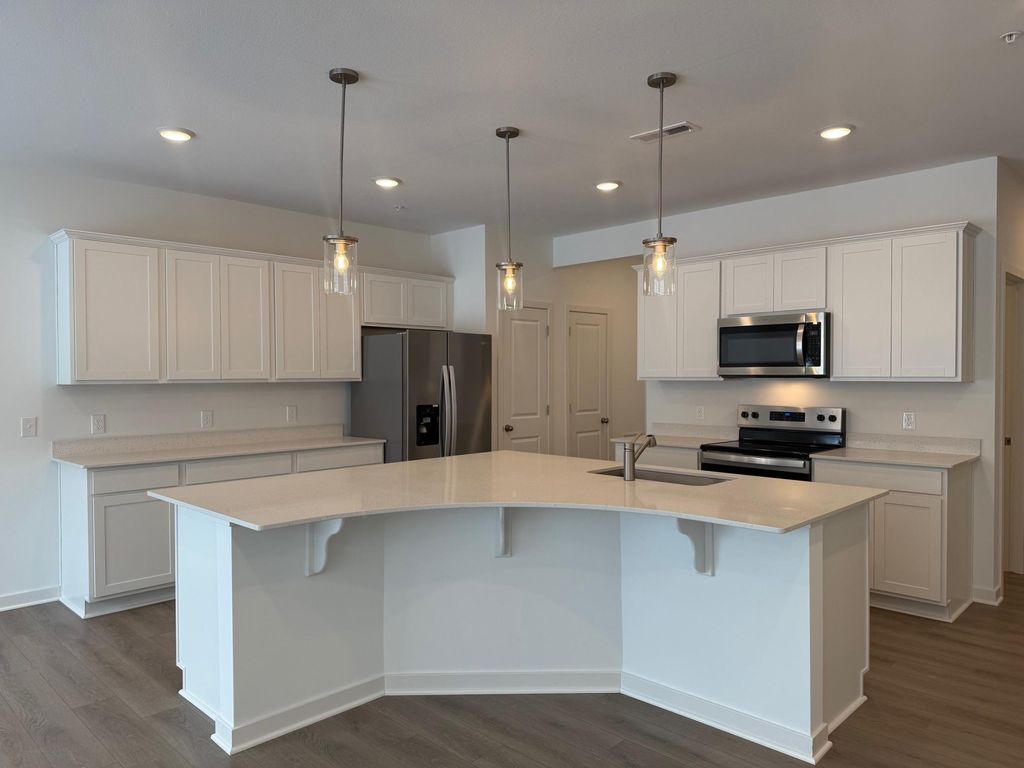 Photo of 4722 AirLake Curve, Woodbury, MN 55129 (MLS # 7001952)