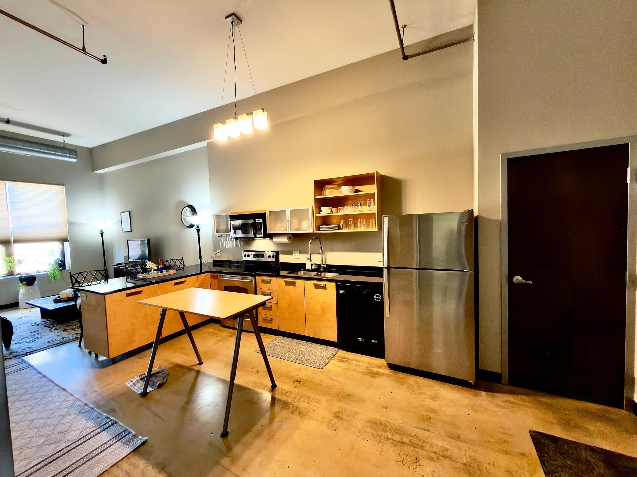 350 Saint Peter Street 413