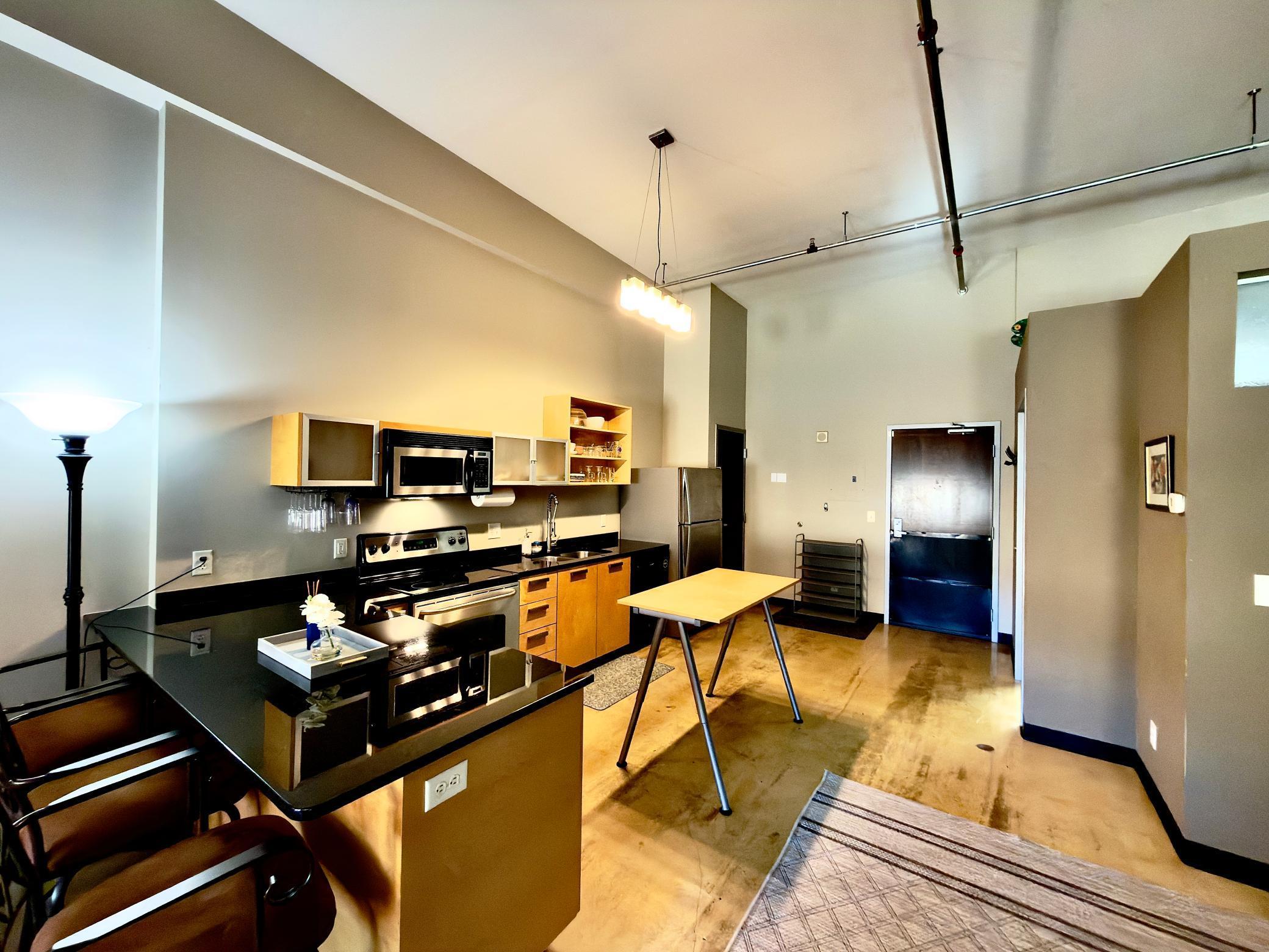 350 Saint Peter Street 413