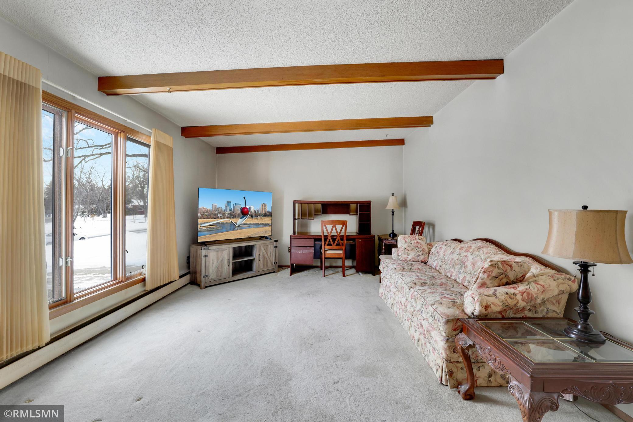 12832 Lincoln Street NE