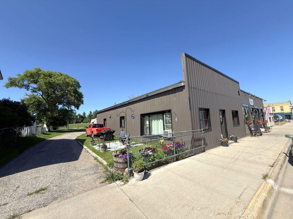 108 E Main Avenue