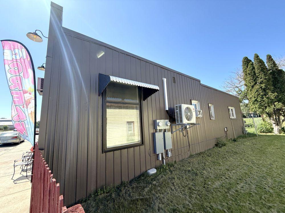 108 E Main Avenue