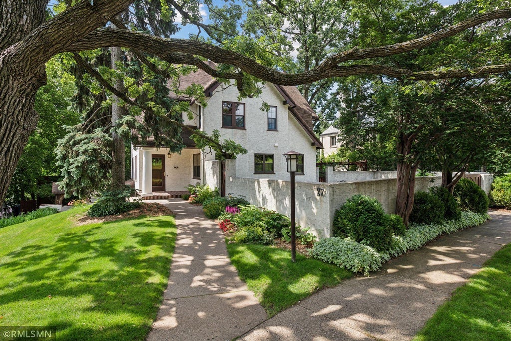 Photo of 27 Highview Place, Minneapolis, MN 55419 (MLS # 7118182)