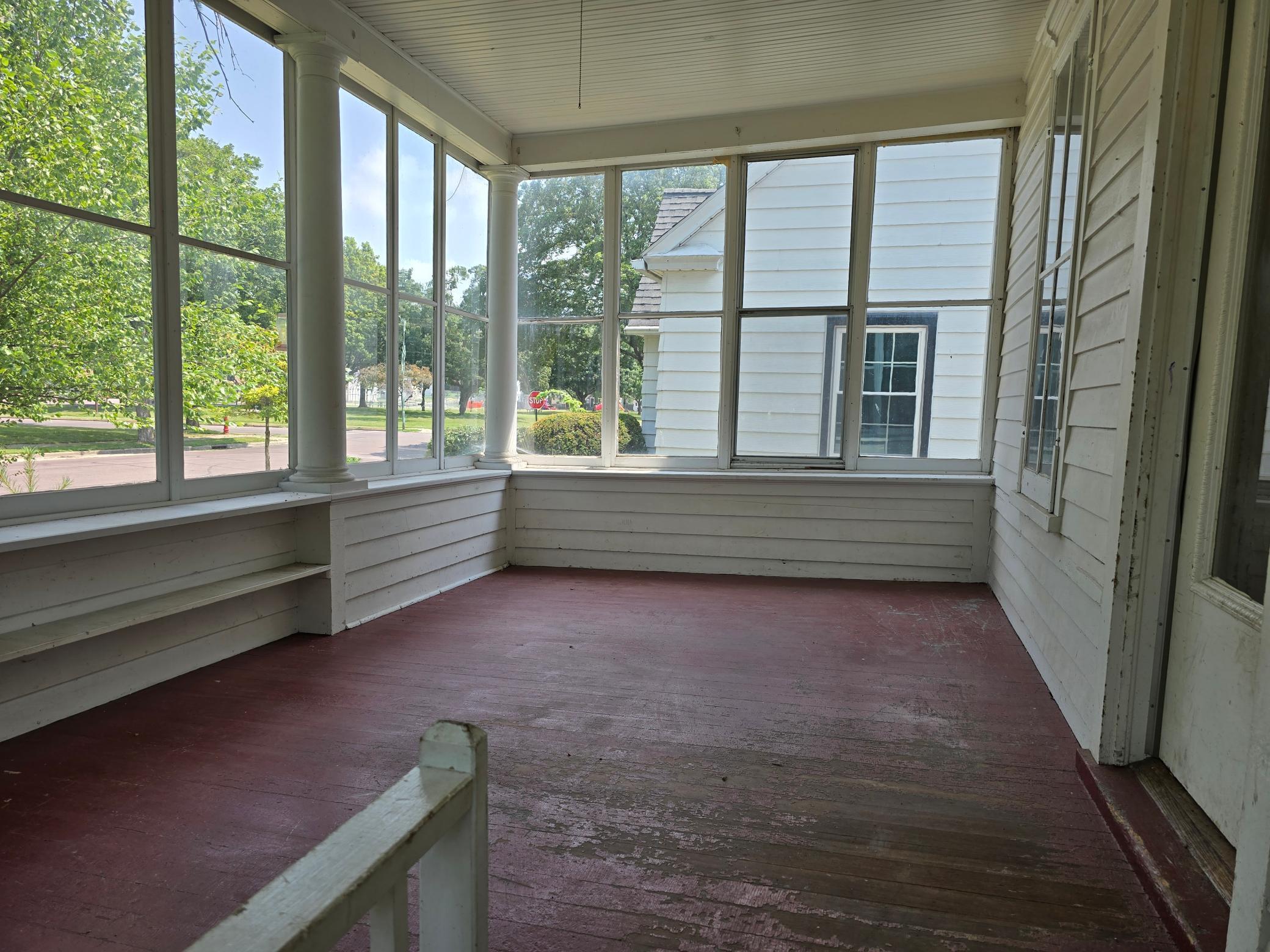 316 E 2nd Street - Photo 3