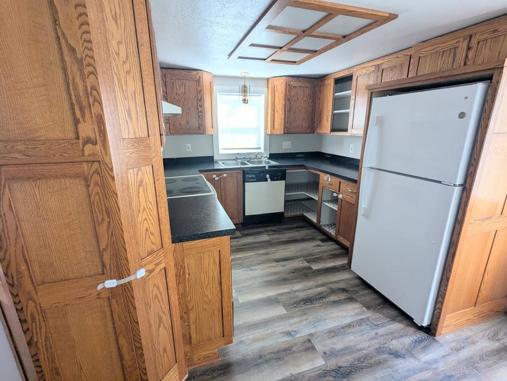 Photo of 907 2nd Avenue NW, Faribault, MN 55021 (MLS # 7072340)