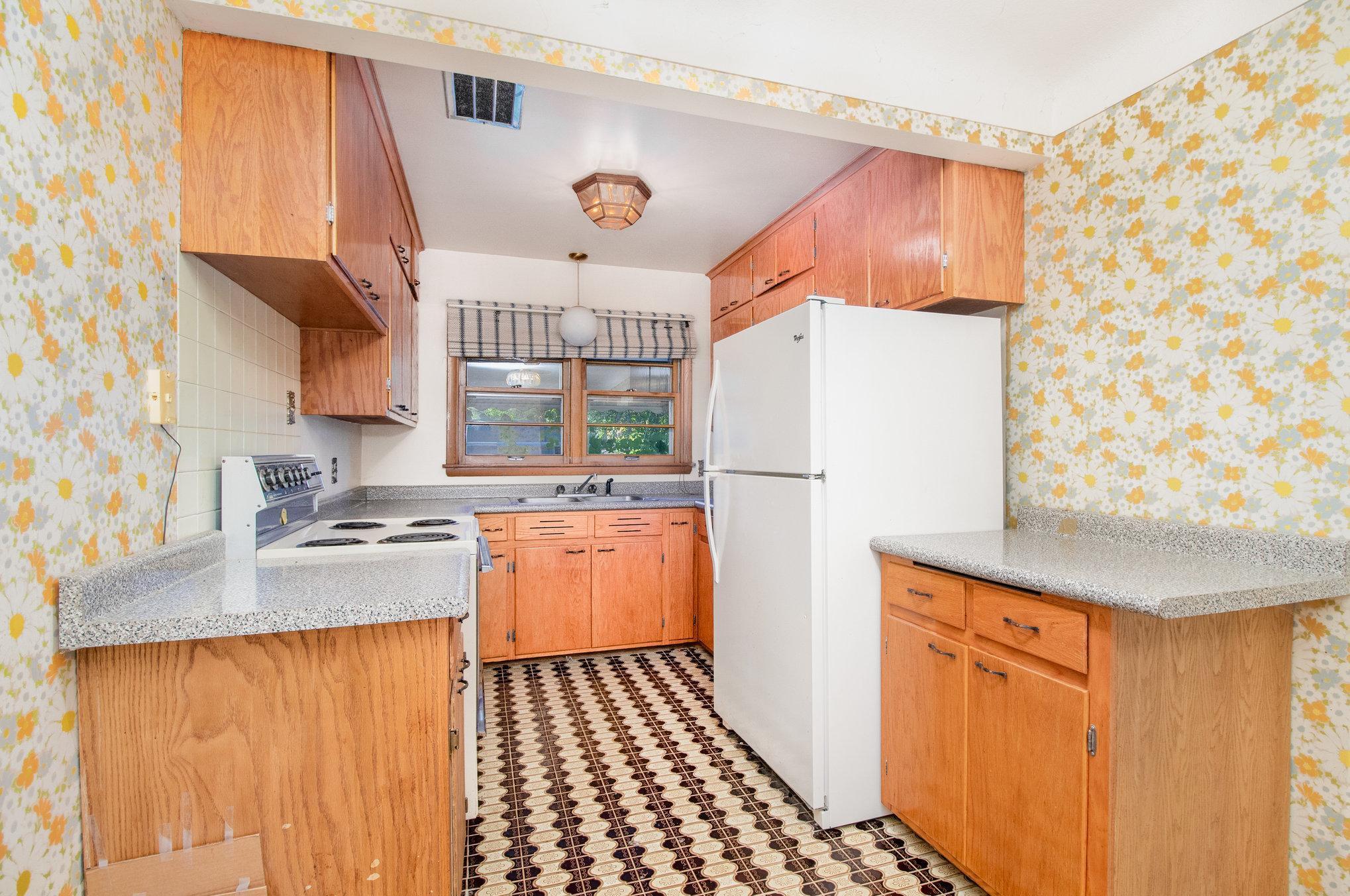 2656 Xenwood Avenue S