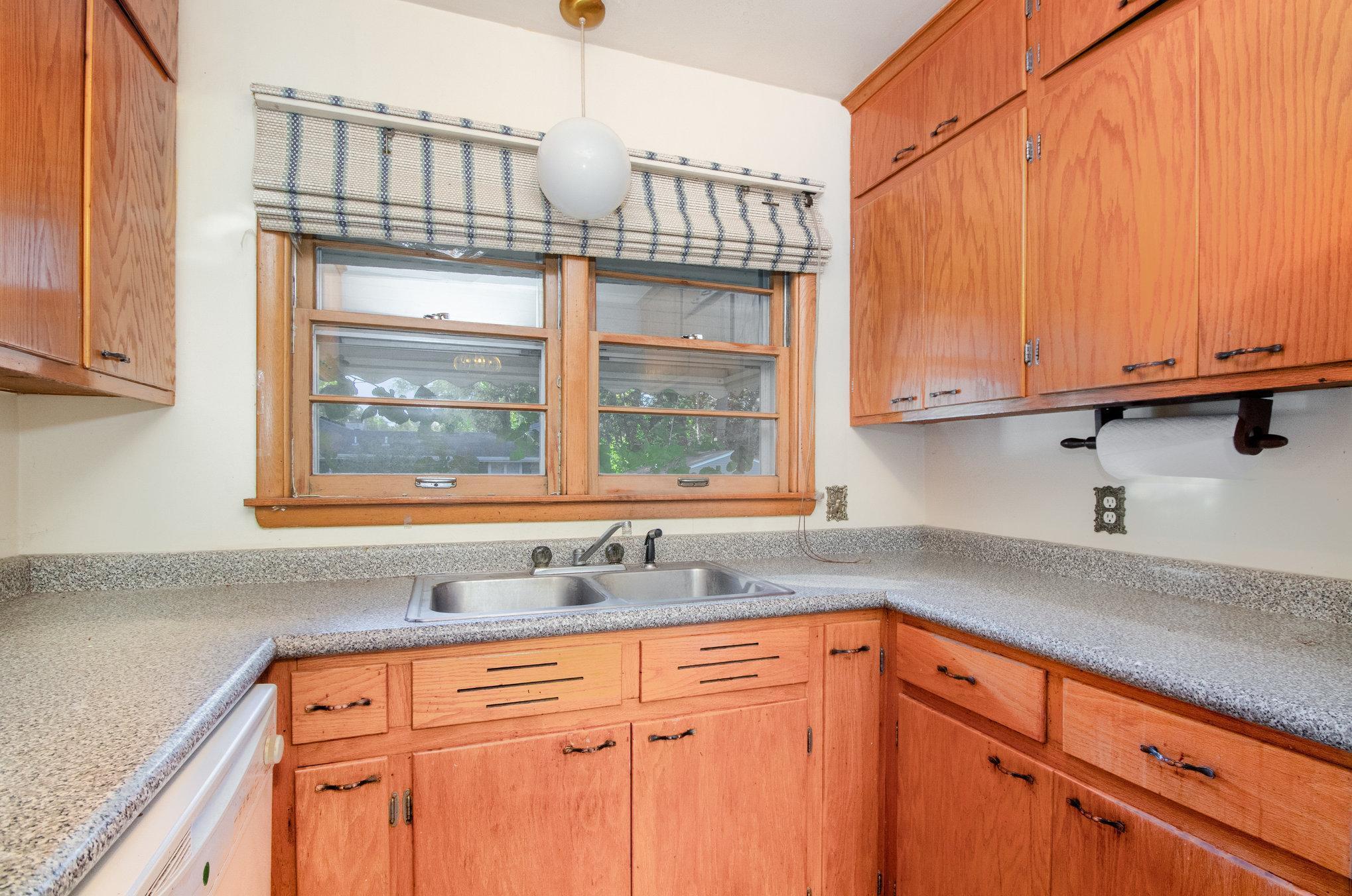 2656 Xenwood Avenue S