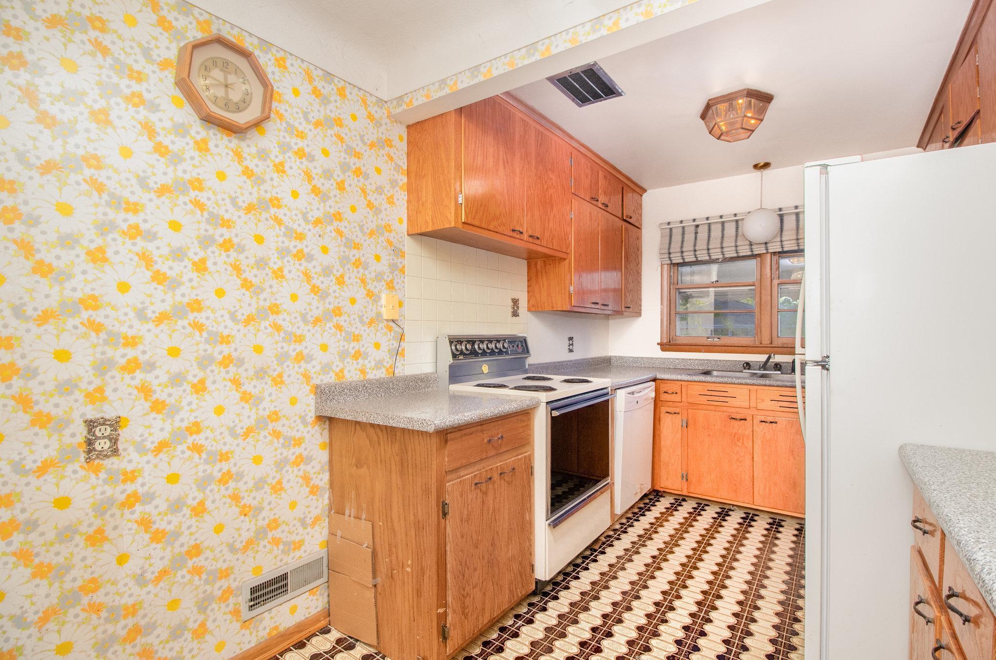 2656 Xenwood Avenue S