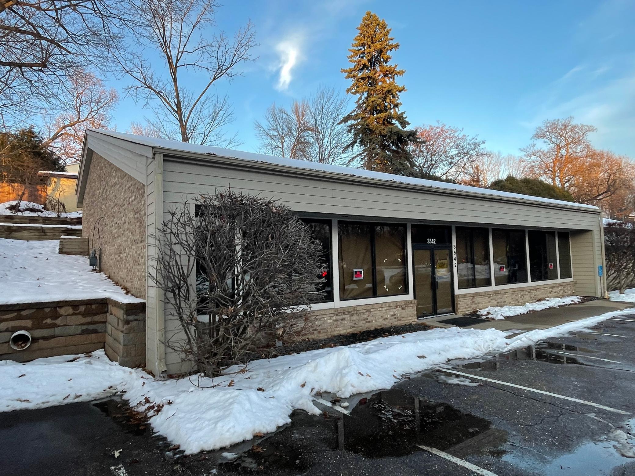 3542 Shoreline Drive