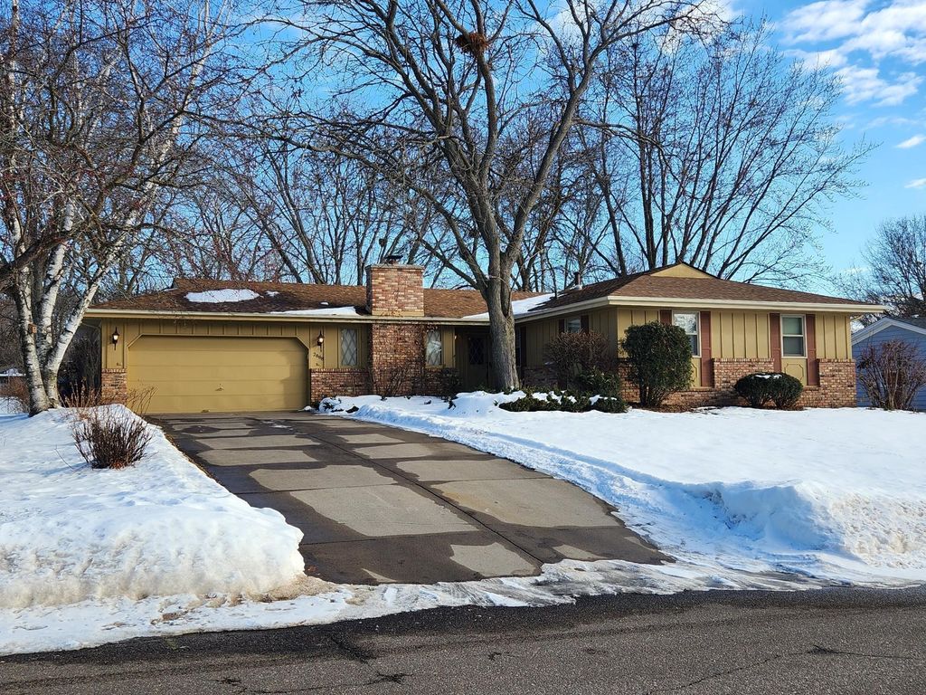 Photo of 2888 Bartelmy Lane, Maplewood, MN 55109 (MLS # 6826778)