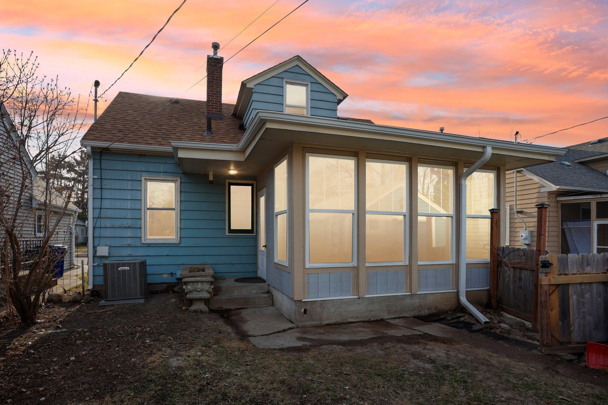 1606 Fernwood Street