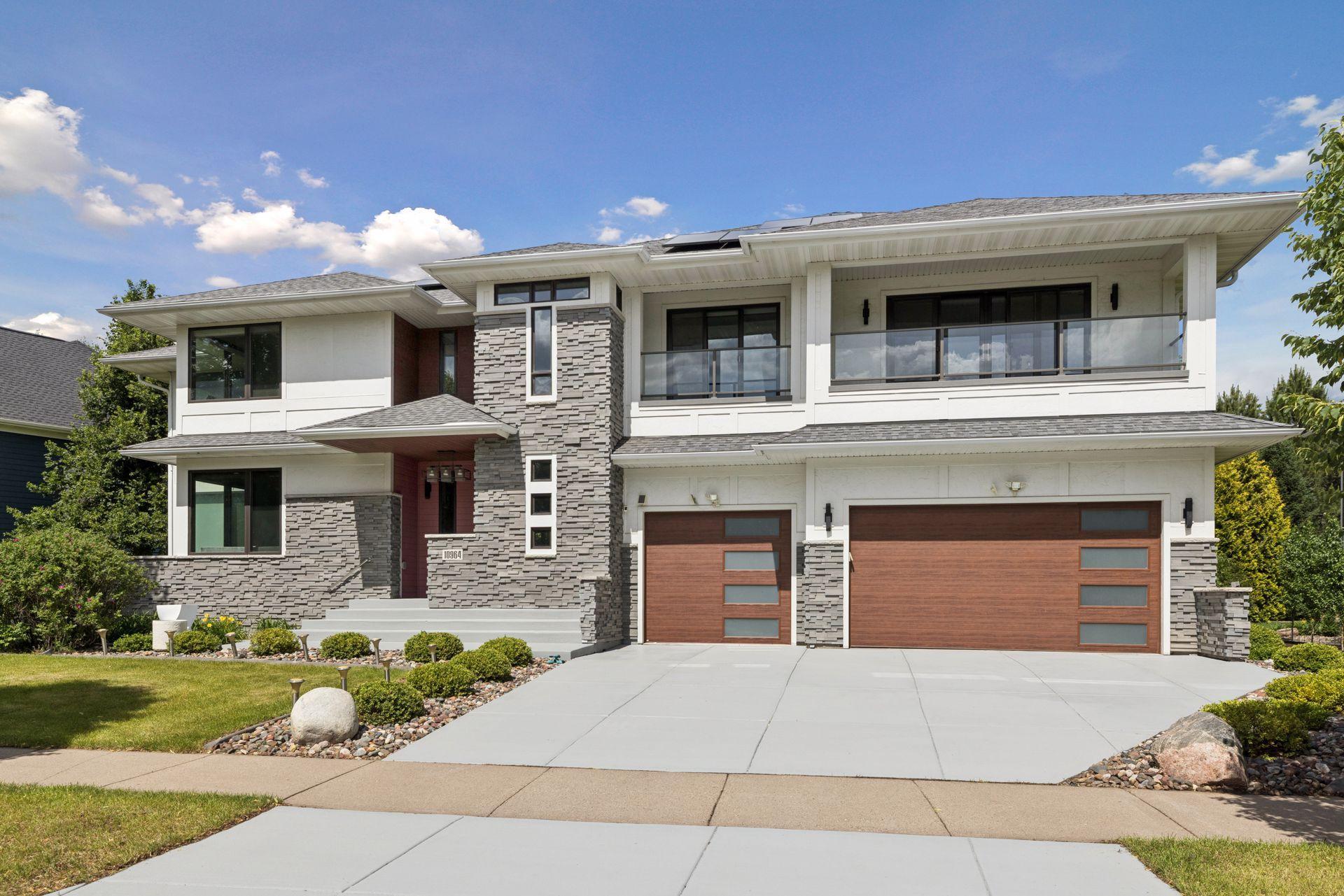 10964 Bentwater Lane